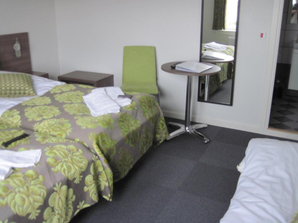 Turisthotellet Oksbol  Bilik gambar
